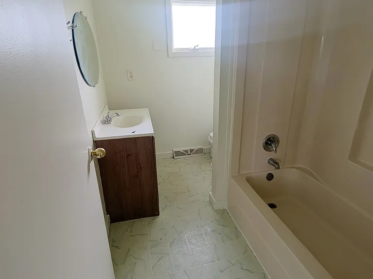 3188 Augusta St — Photo 6