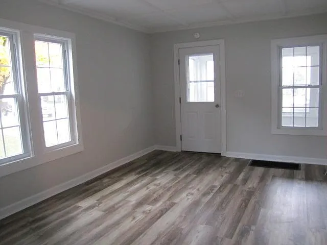 36 Cherry St — Photo 16
