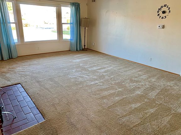 5th image of 1321 Koopmans Way