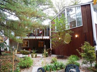 441 Iris Ln, Saint Louis, MO