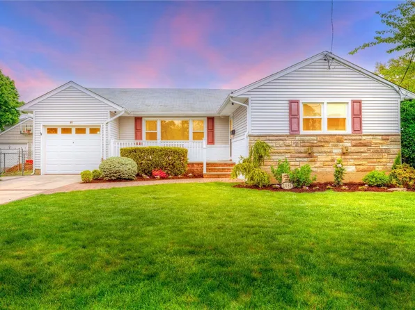 2481 Fortesque Avenue, Oceanside, NY 11572