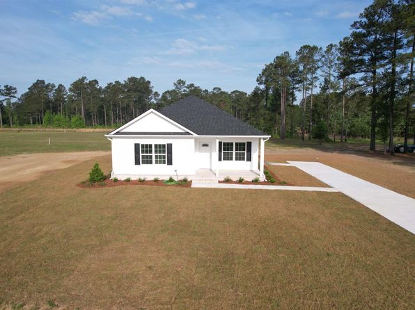 41 River Bluff Dr., Salters, SC 29590