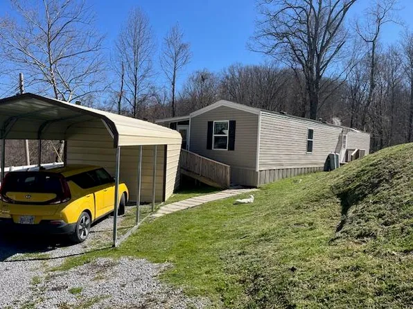 2425 Highway 3408, Blackey, KY 41804