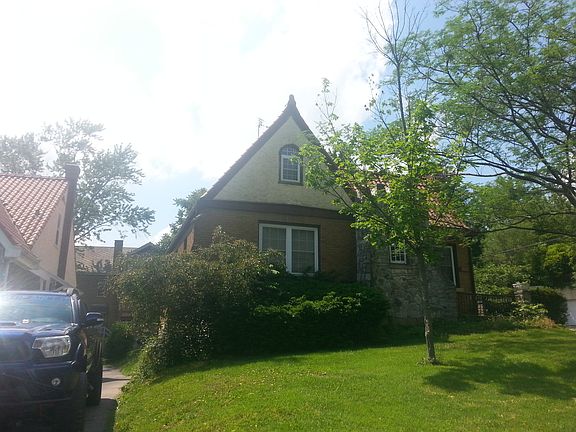 3rd image of 927 Kreis Ln