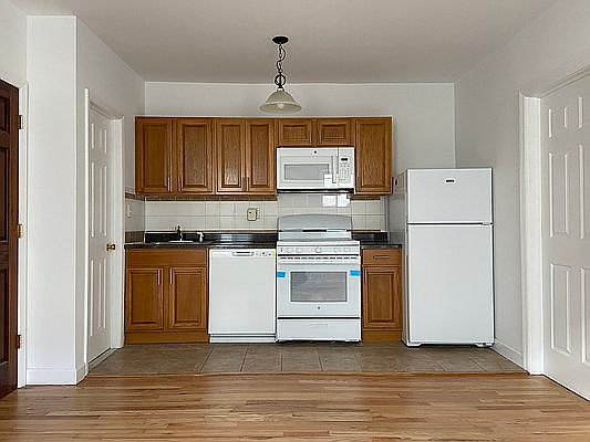 1st image of 420 McDonald Ave #2F