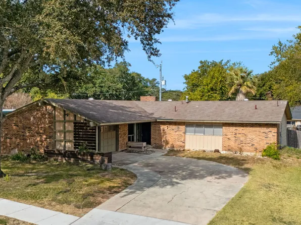 4215 Valley Pike, San Antonio, TX 78230