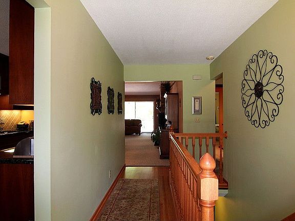 5th image of 46 Birnamwood Dr