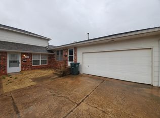 325 W Vandament Ave, Yukon, OK 73099