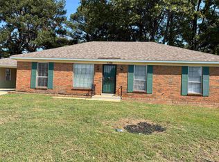1106 Star Line Rd, Memphis, TN 38109