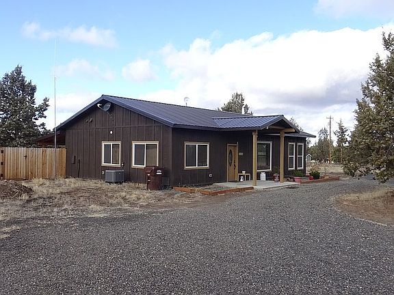 2nd image of 13953 SE Lost Lake Dr