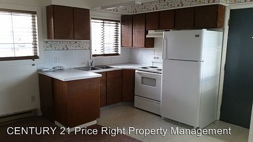2nd image of 929 7th St