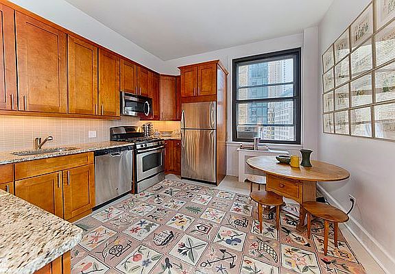5th image of 120 Liberty St #9N