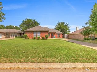 414 Odell St, Cleburne, TX 76033