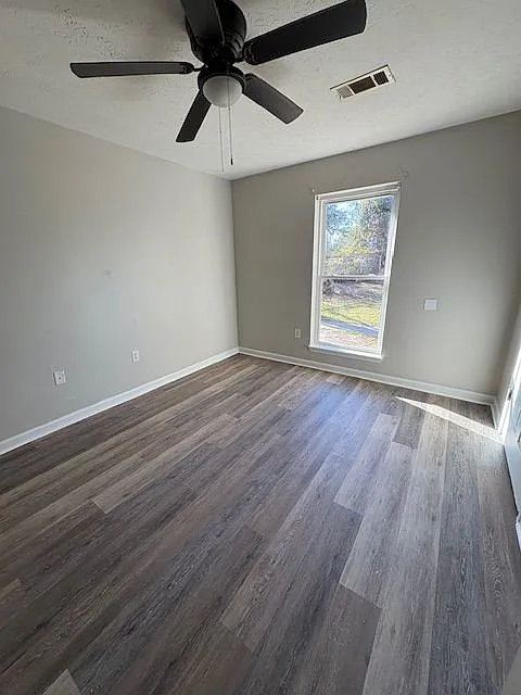 2 bed, $1,250 — Photo 4