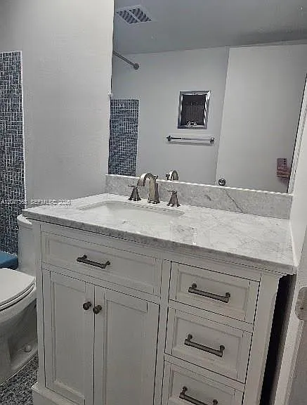 300 Layne Blvd #313 — Photo 8