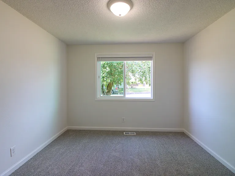 1488 Warbler Dr SE — Photo 18