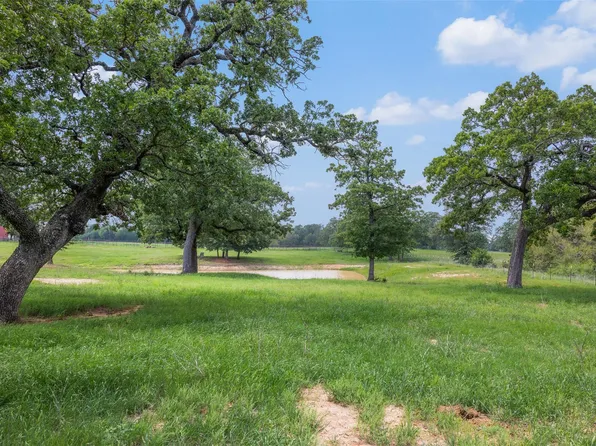 1016 County Road 306, Rockdale, TX 76567