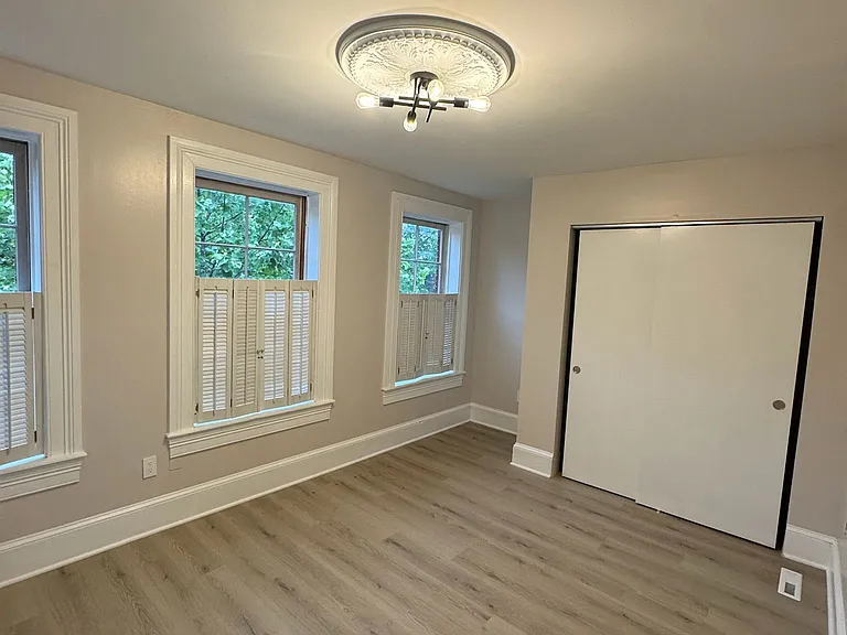 1317 Hollins St #2 — Photo 4