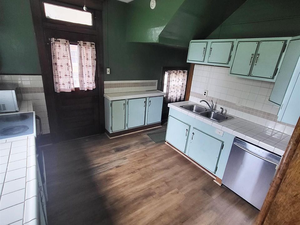 71 Clement St, Shinnston, WV 26431 MLS 10149226 Zillow