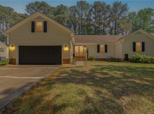 1832 Woodland Rd, Suffolk, VA 23436