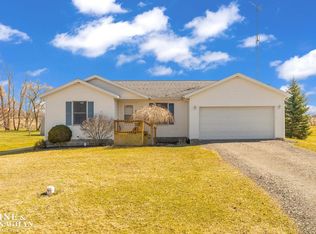 5475 Roho, Peck, MI 48466