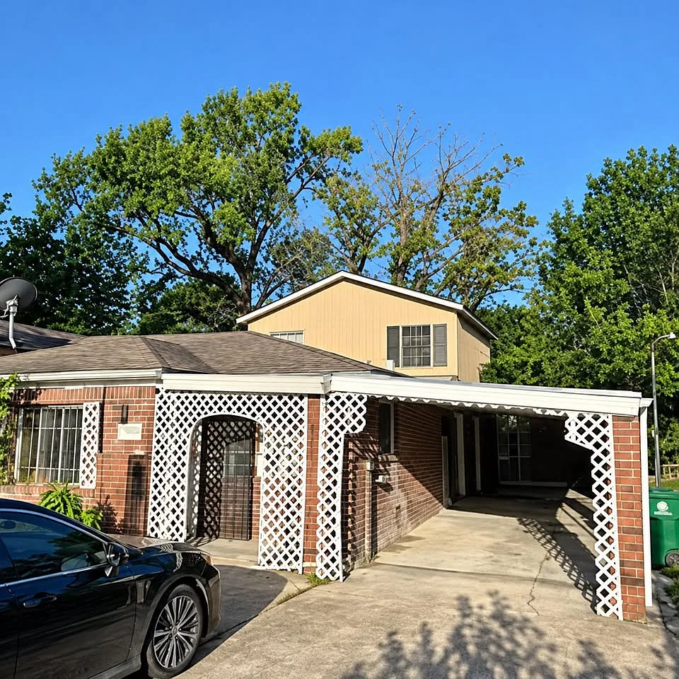 4 bed, 1800 sqft, $1,600 — Photo 1