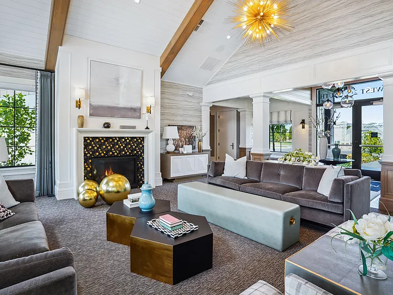 Lounge area