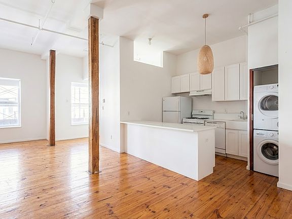 2nd image of 302 Metropolitan Ave APT 4F