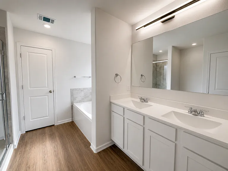 621 Xanadu Dr — Photo 10