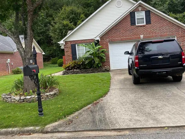 140 Brook Highland Cv, Birmingham, AL 35242