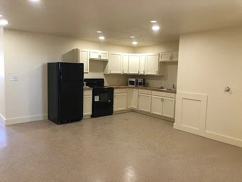 143 3B Photo 1
