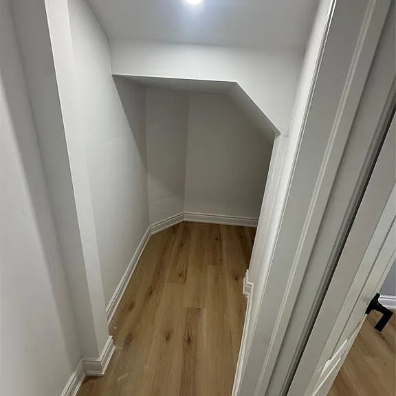 945 Wellington Ave #2 — Photo 7