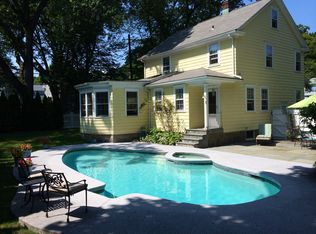 313 Melville Ave, Fairfield, CT 06825