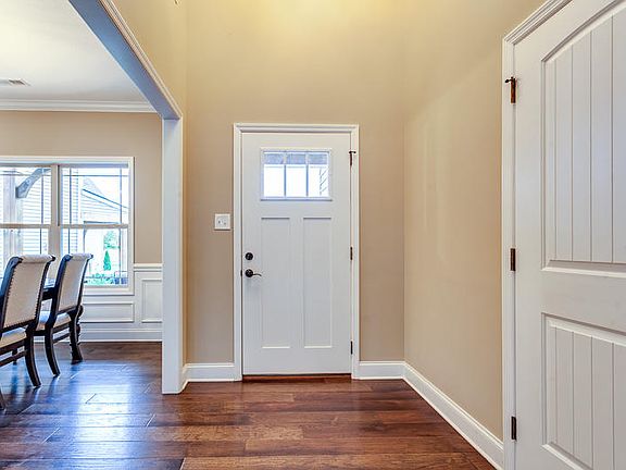 3rd image of 10800 Elsie Lavell Way