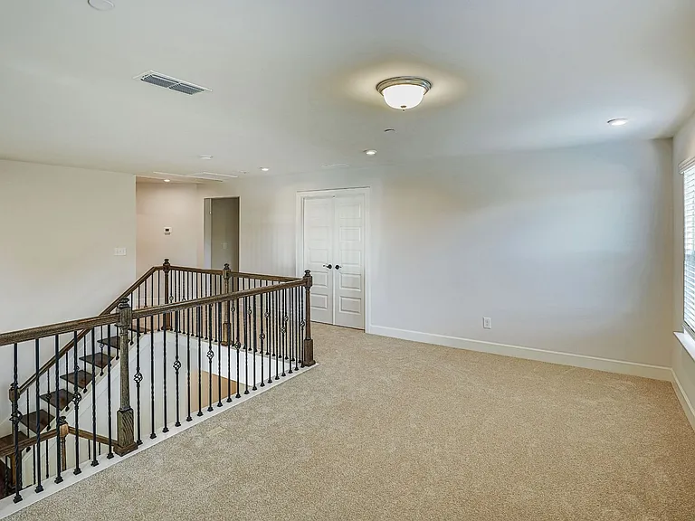 5032 Ozment Dr — Photo 35