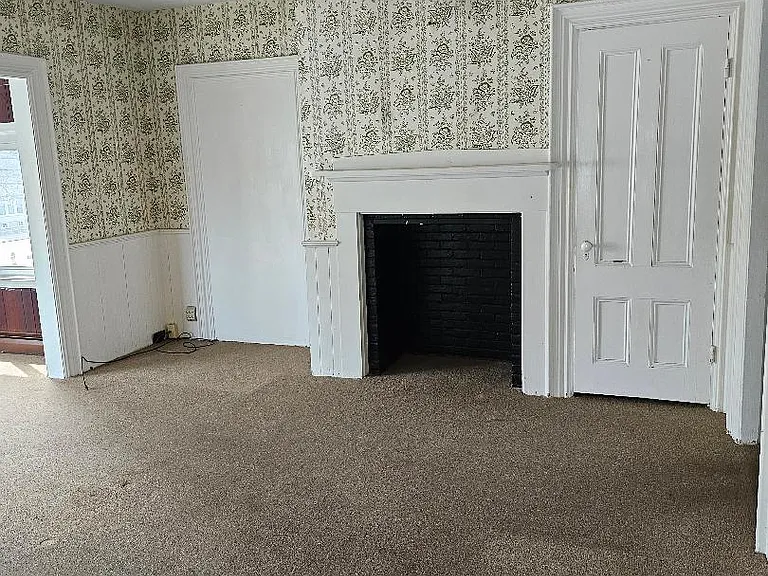145 Grove St #2 — Photo 9