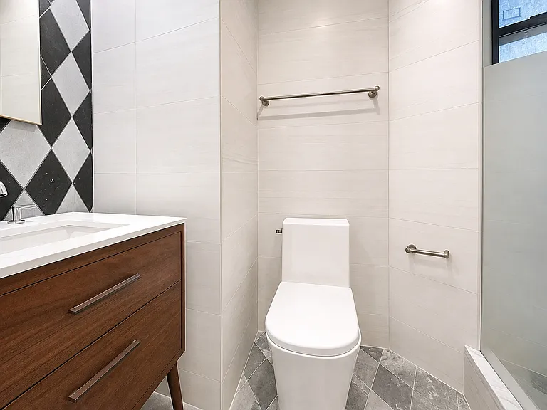 524 W 134th St #3A — Photo 8
