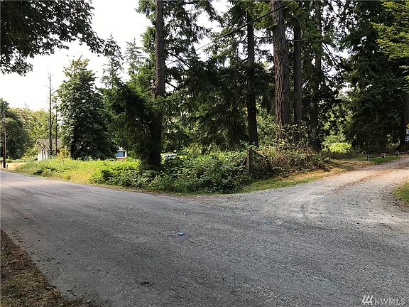 3rd image of 36607 52nd Ave S