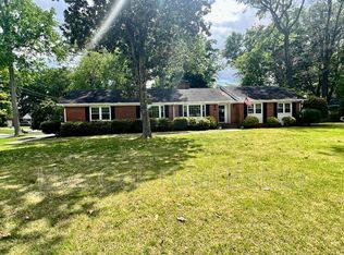 4601 Thoroughgood Dr, Virginia Beach, VA 23455