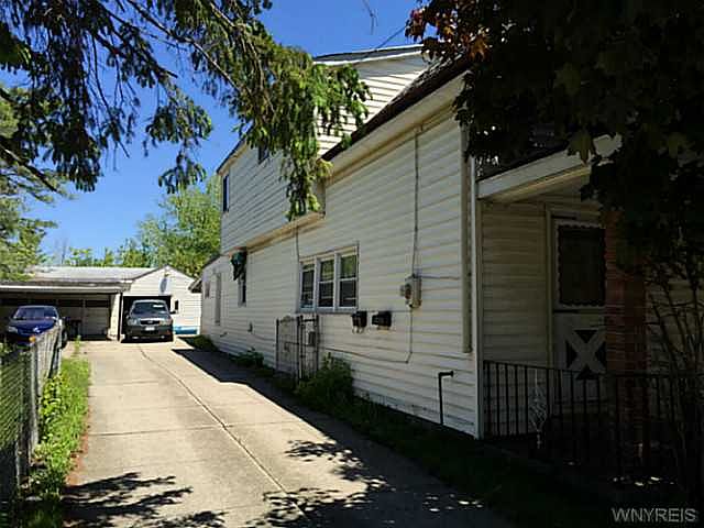 1st image of 882 E Lovejoy St