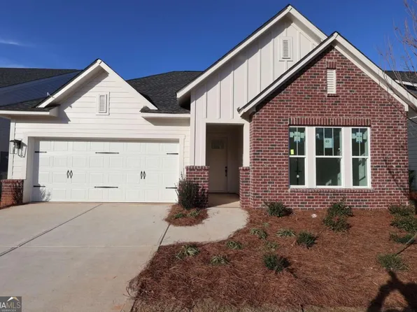 227 Strawberry Ln, Woodstock, GA 30189