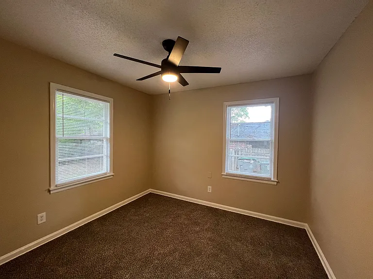 3525 N Trezevant St — Photo 13