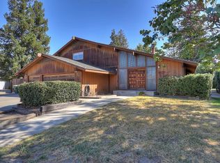400 Mulholand Dr, Ripon, CA 95366