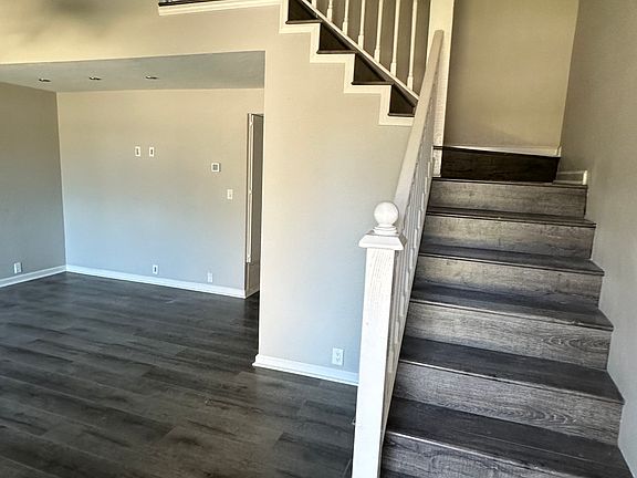 5th image of 11043 Clairemont Mesa Blvd