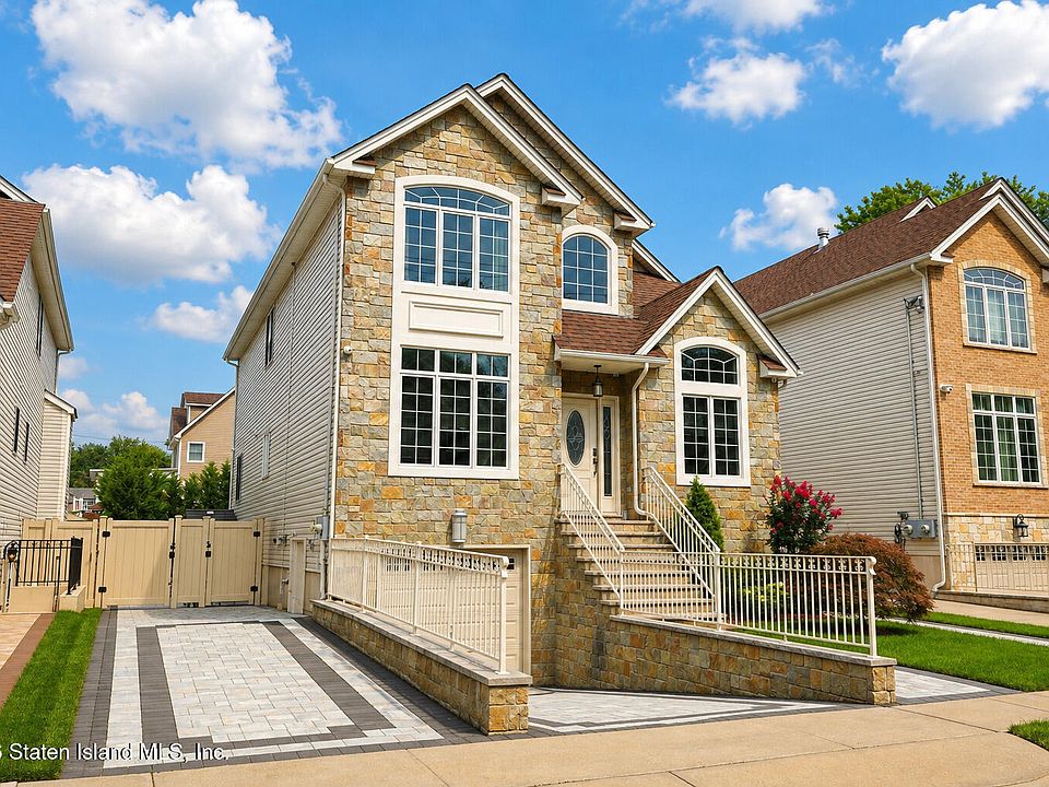 1st image of 35 Serena Ct