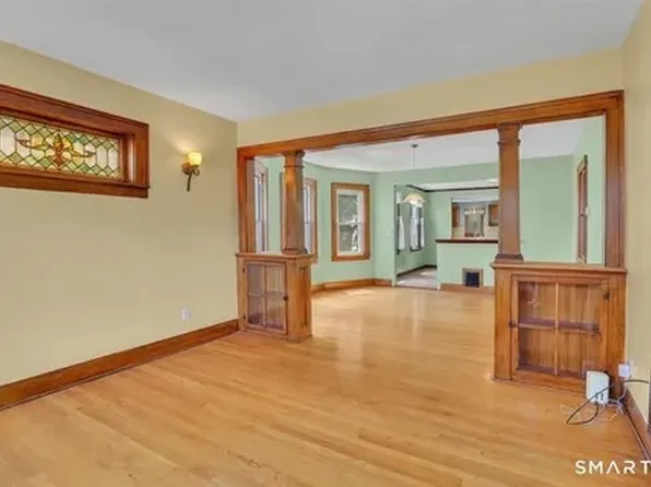 31 Brooklawn St, New Britain, CT