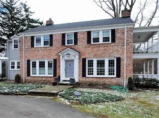 24230 Community Dr, Beachwood, OH 44122