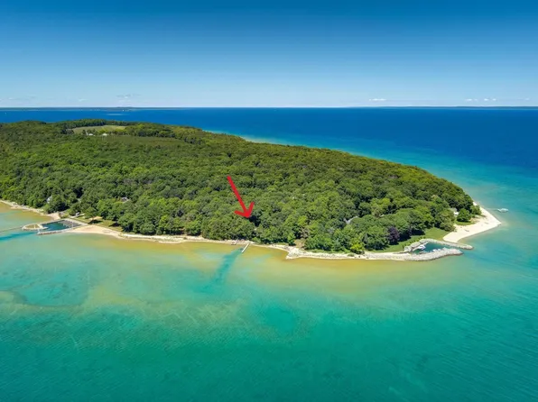 4152 N Omena Point Rd, Omena, MI 49674