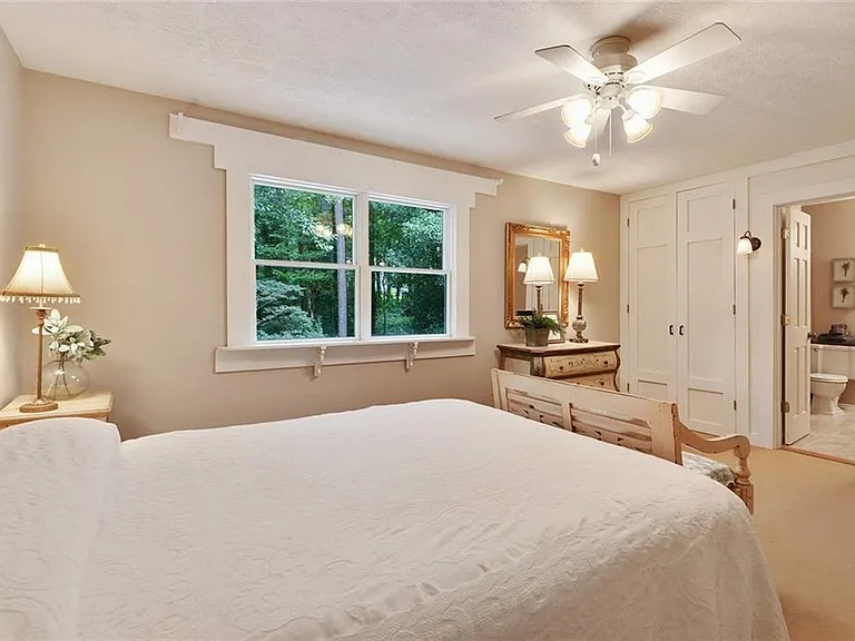 130 Cains Cove Dr — Photo 21