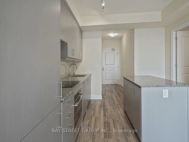 9085 Jane St #1107 — Photo 6
